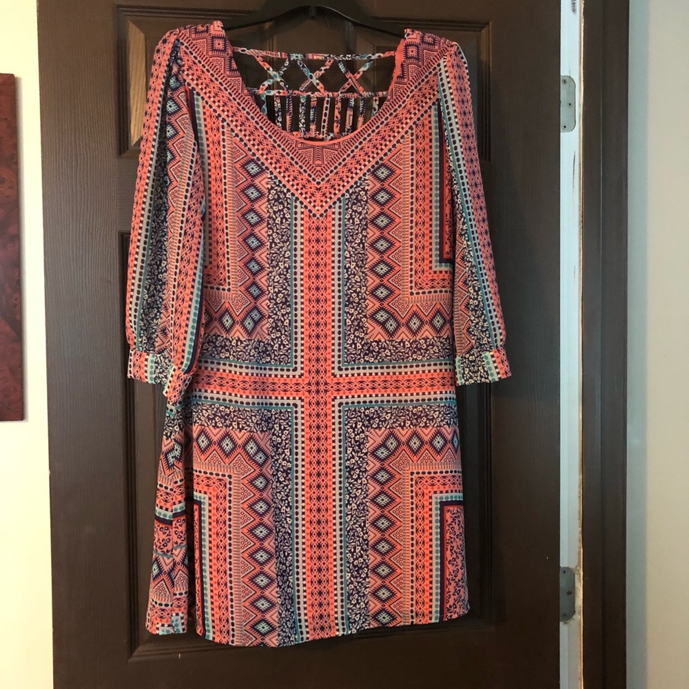 Patterned 3/4 sleeve dress